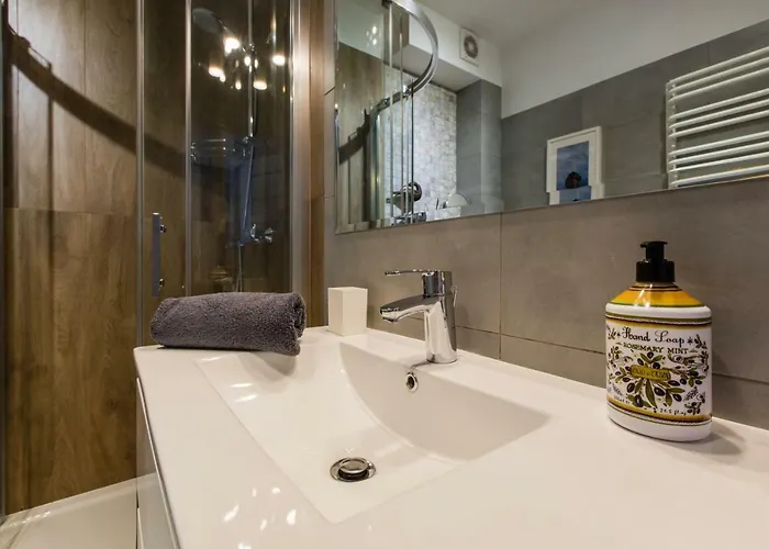 Pod Sosnami Apartment *